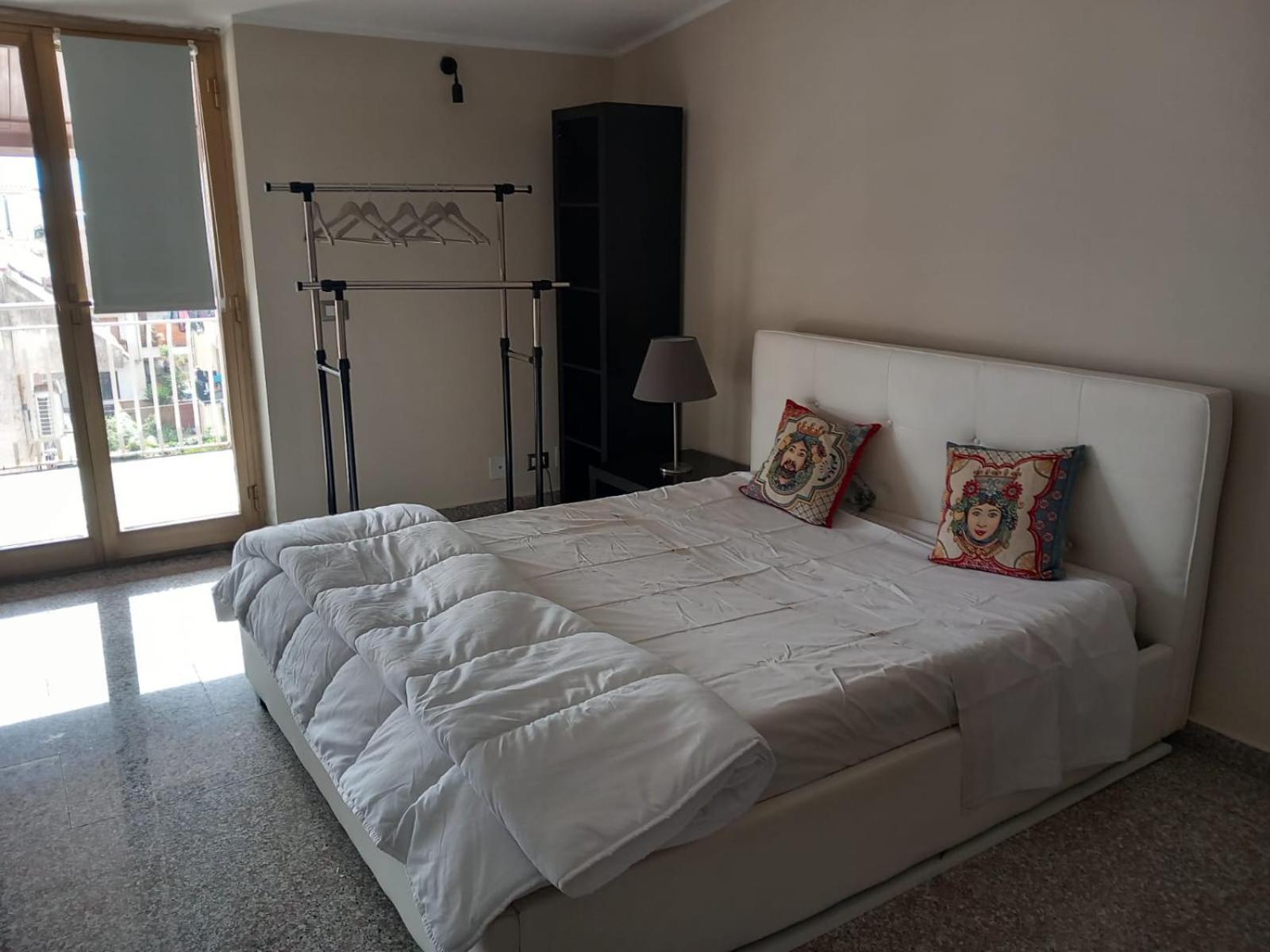 Bluesky Apartment - Third Floor Giardini Naxos Bagian luar foto